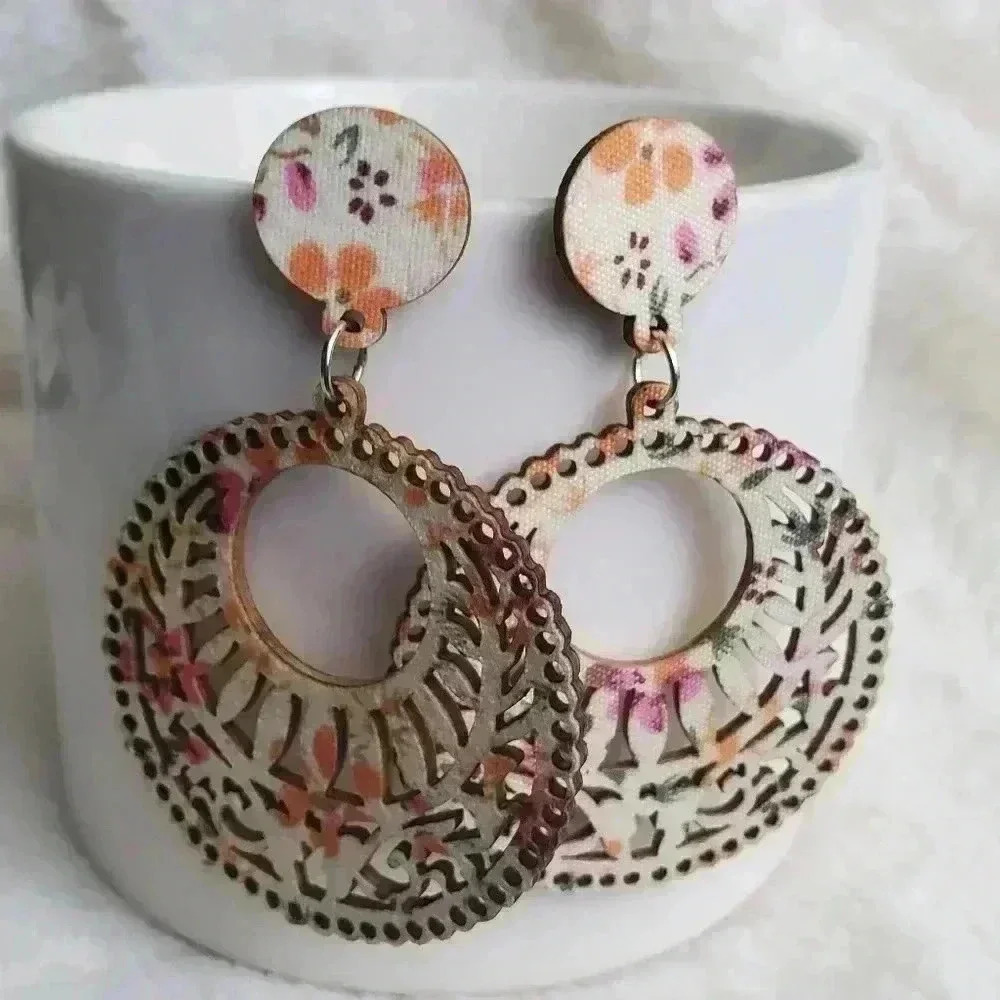 3/$15 New White Wooden Floral Fabric Earrings